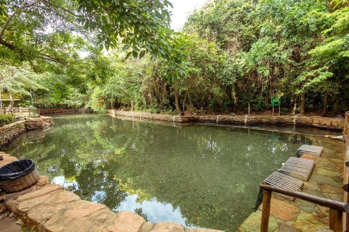 Apartment Thermas Paradise - - Apto 2 Quartos Com Rio Quente